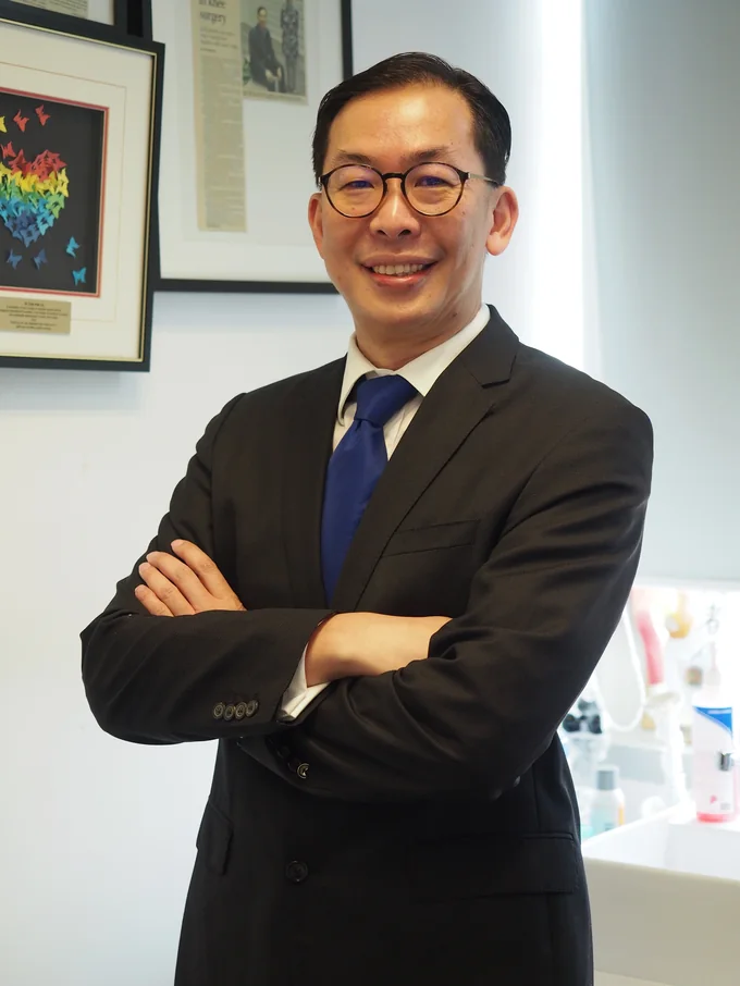 Dr Chin Pak Lin, Orthopaedic Surgeon Singapore